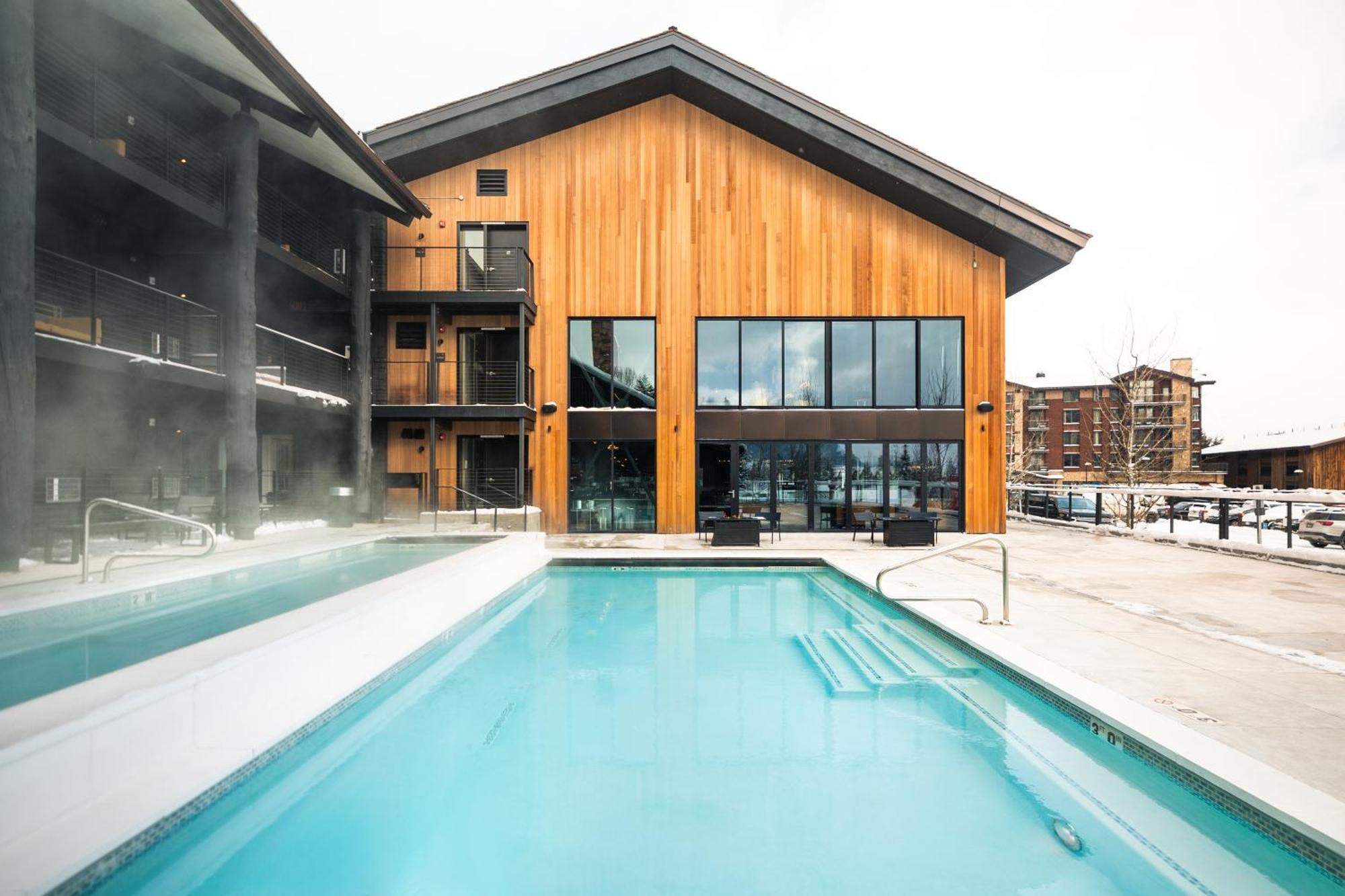Gravity Haus Jackson Hole Hotel Teton Village Exterior photo