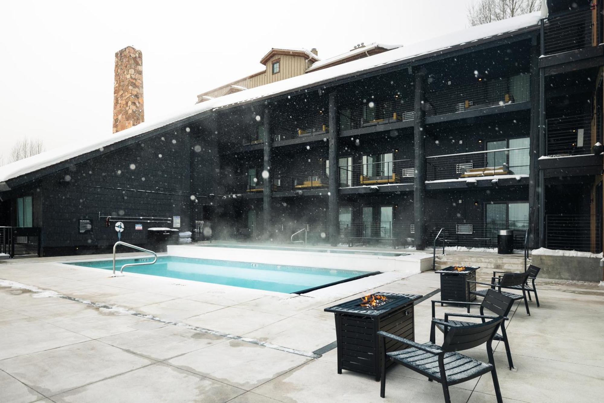 Gravity Haus Jackson Hole Hotel Teton Village Exterior photo